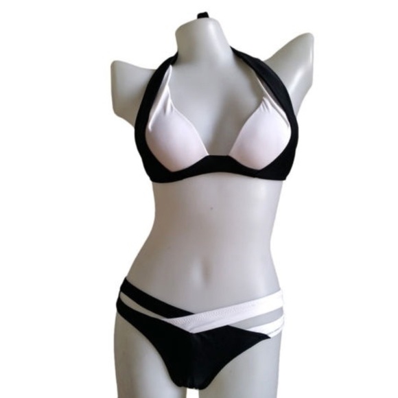 Last One! ❤️ Sexy Bandeau Bikini Set - Picture 2 of 8